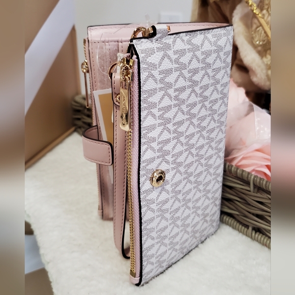 Michael Kors Wallet Vanilla Pink - Picture 8 of 9